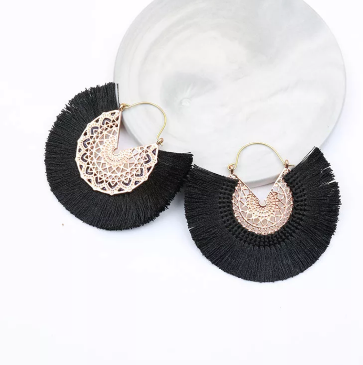 Fashionable Color Earrings