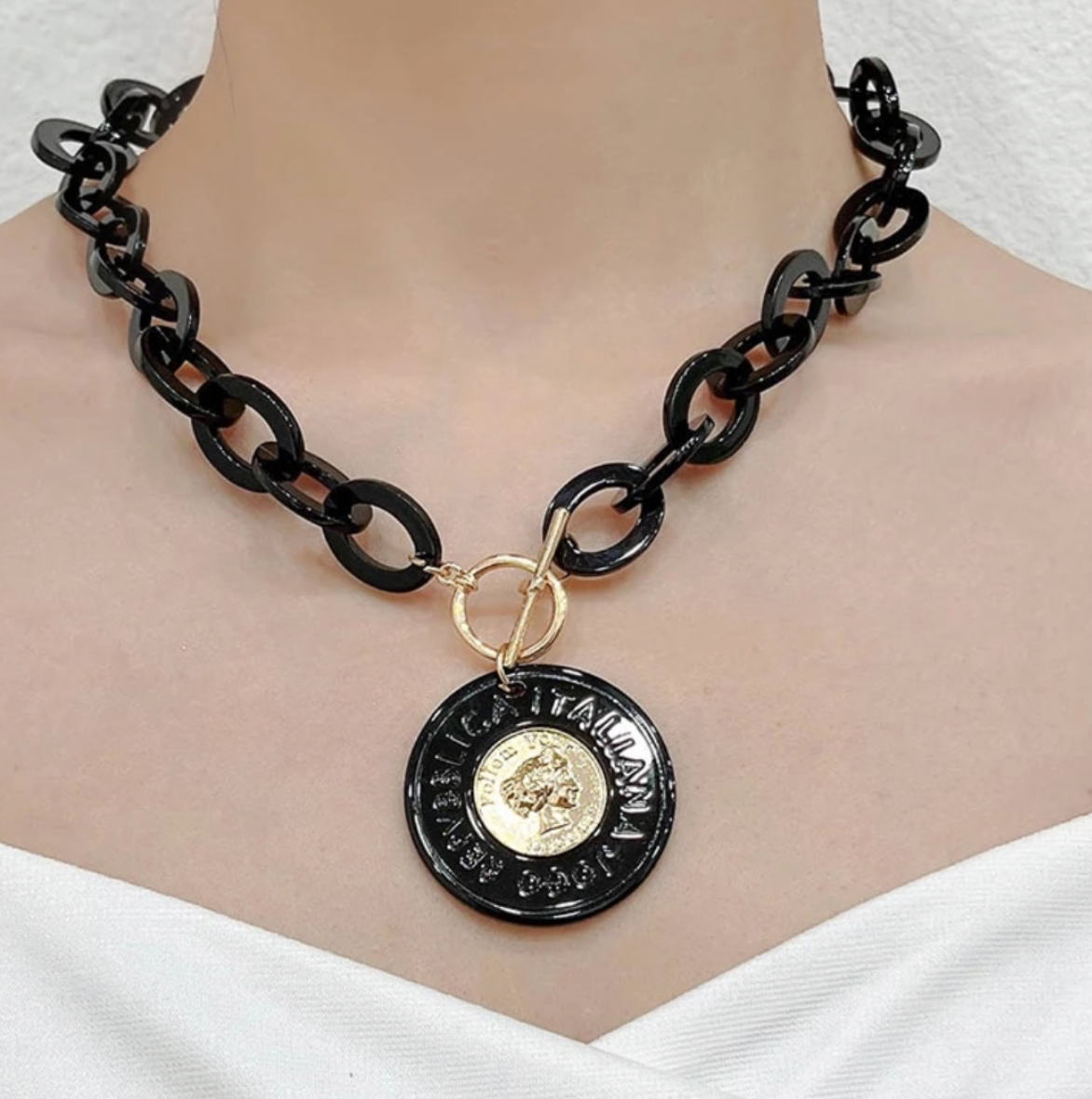 Fashionable Colorful Chain Necklaces