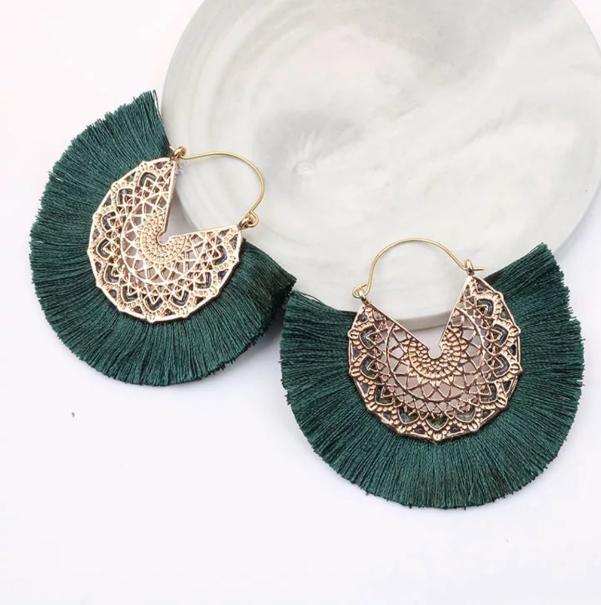 Fashionable Color Earrings