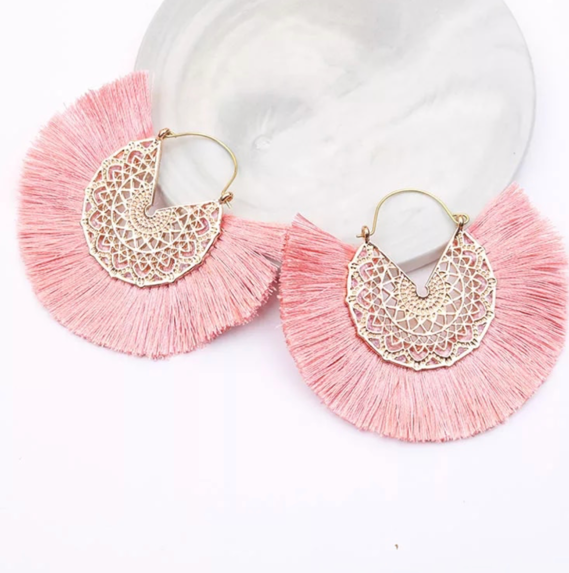 Fashionable Color Earrings